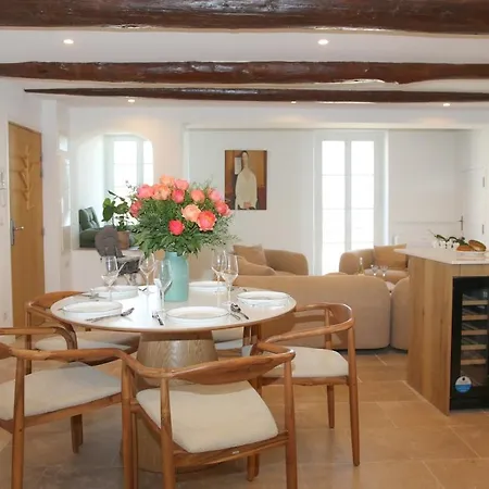 Appartamento 3br On The Remparts Of - Sea & Mountain View *