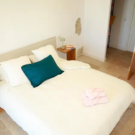 3br On The Remparts Of - Sea & Mountain View *