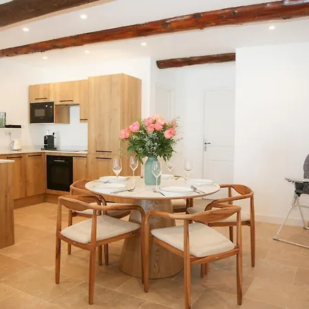 3br On The Remparts Of - Sea & Mountain View *