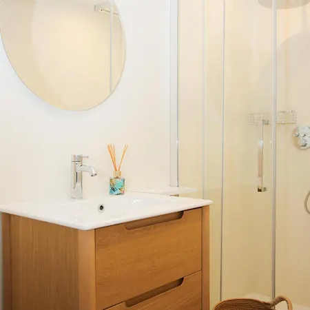 3br On The Remparts Of - Sea & Mountain View *