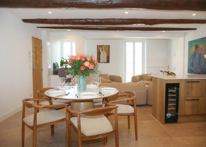 Appartamento 3br On The Remparts Of - Sea & Mountain View *