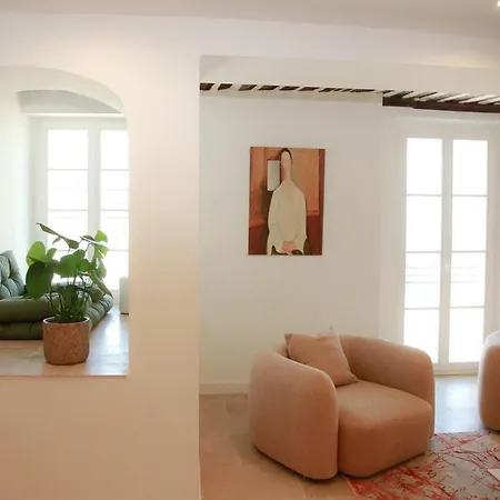 3br On The Remparts Of - Sea & Mountain View