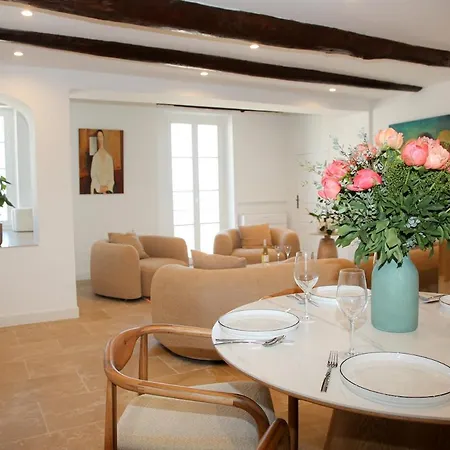 Apartmán 3br On The Remparts Of - Sea & Mountain View *